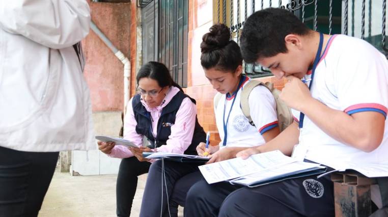 estudiantes-censo-casas-canton-pedro-vicente-maldonado-noroccidente-pichincha-ecuador